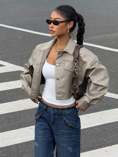 Beige Kunstlederjacke bei SHEIN
