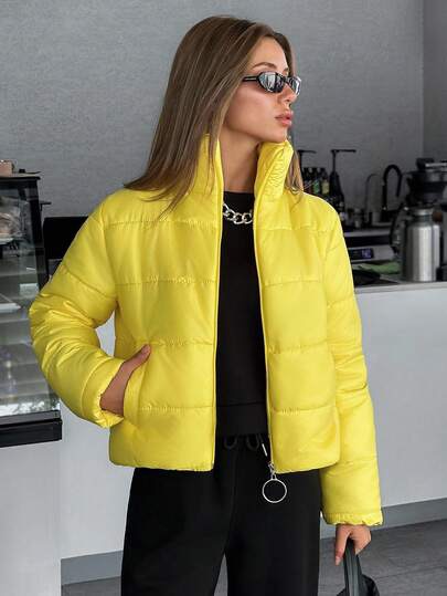 Gelbe Steppjacke bei SHEIN